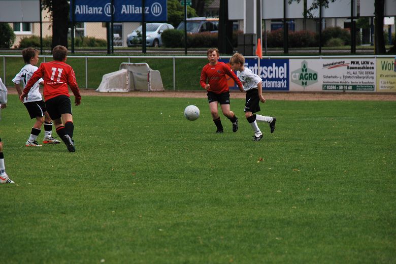 780x520Kinder u.Jugendsportspiele Neustadt-Sa. 1.07 (62).JPG